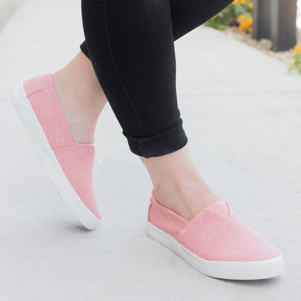 nature breeze slip on women's canvas sneakers