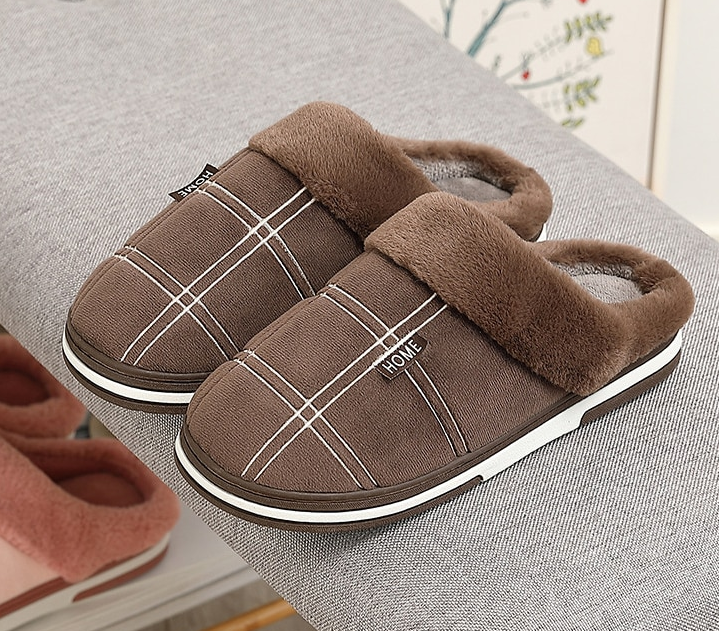 autumn slipper color brown size 9.5 for men