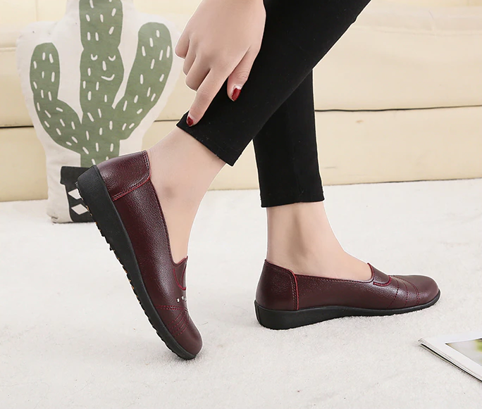comfort loafer color red size 6 for women