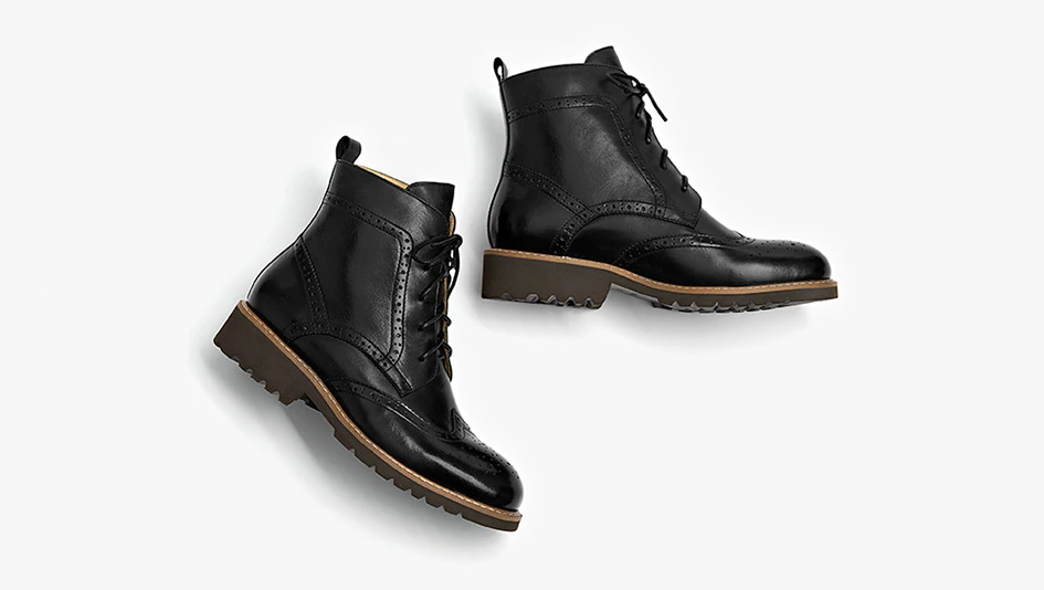 Chelsea Boots Color Black Size 7 for Women