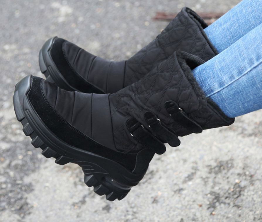 Mid-Calf Snow Boots Color Black Size 8.5 for Women