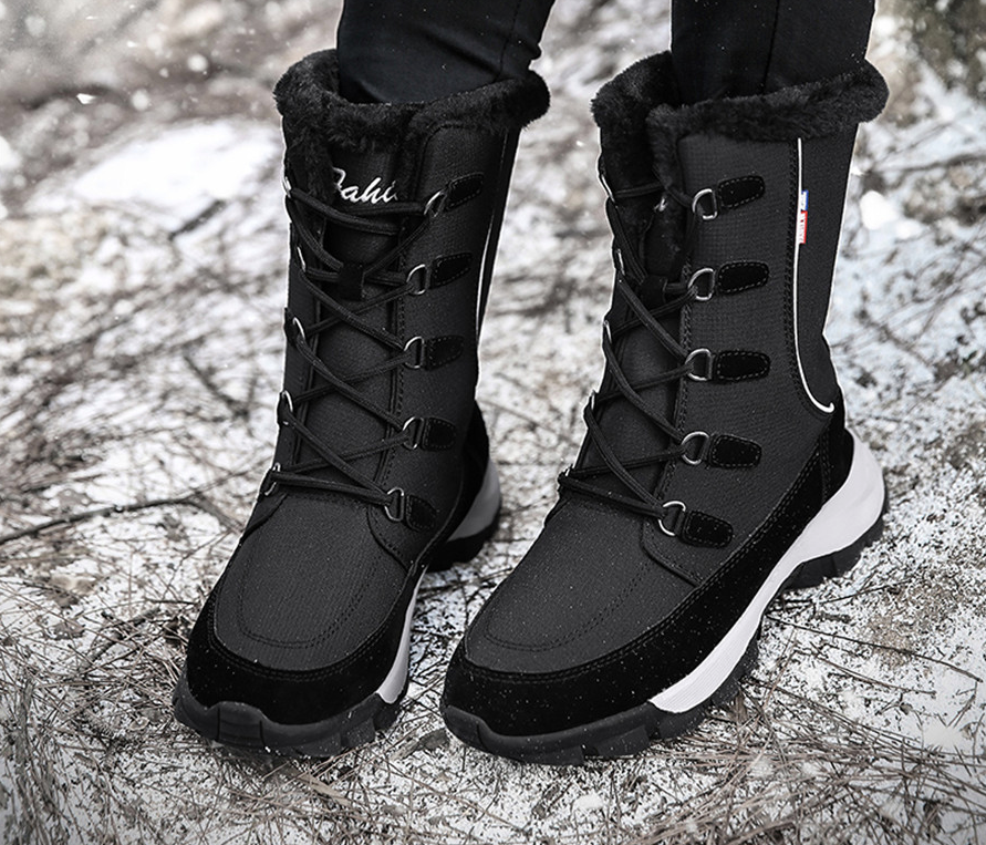 Lace Up Snow Boots Color Black Size 8 for Women