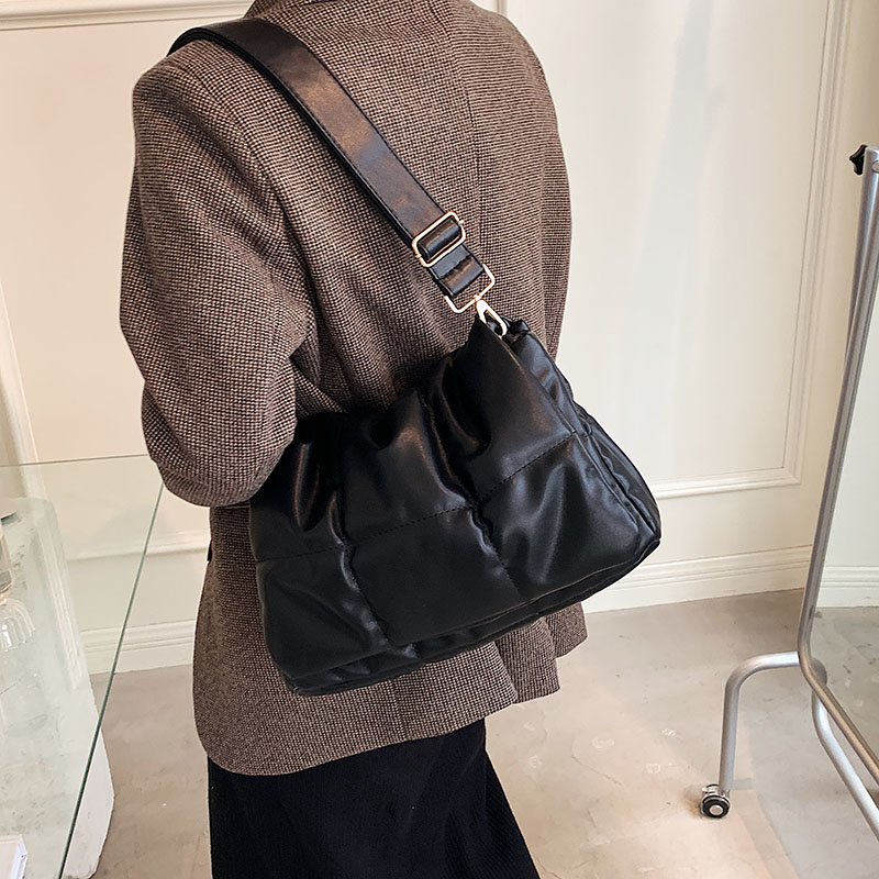 Chaman Women's Faux Leather Shoulder Handbags | Ultrasellershoes.com ...