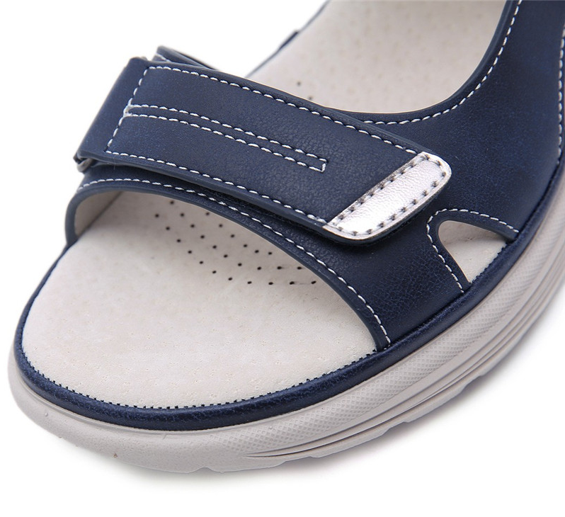 comfortable sandal color blue size 6.5 for men