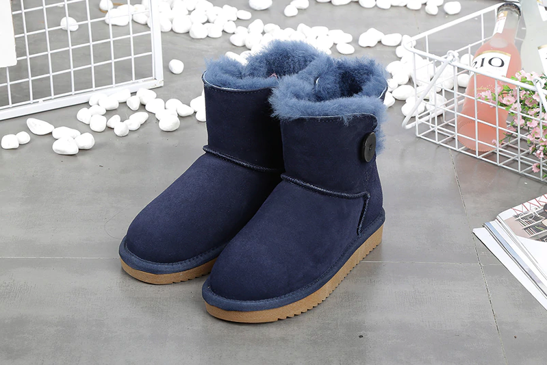 platform winter boots color blue size 8.5 for women