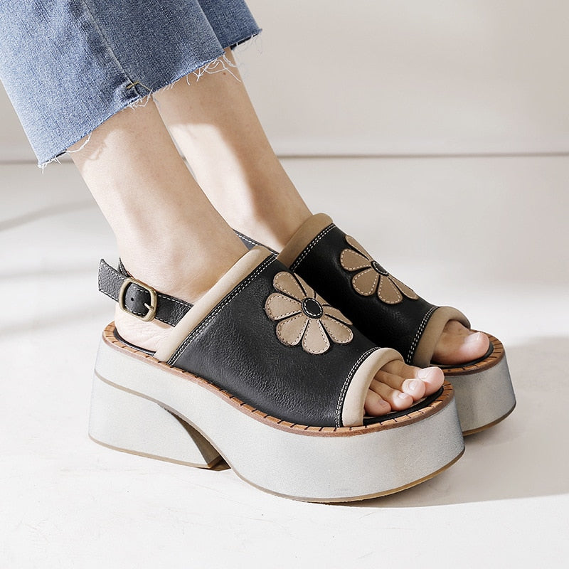 casual sandal color black size 8 for women
