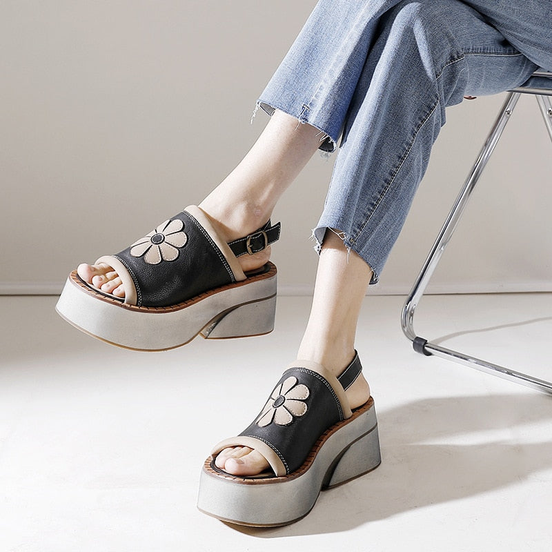 casual sandal color black size 8.5 for women