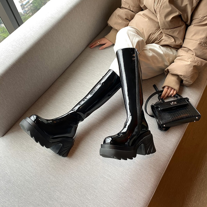 Knee High Boots Color Black Size 8 for Women.5