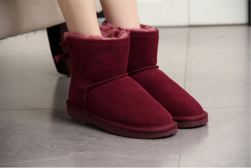 Snow Boots Color Red Size 7 for Women