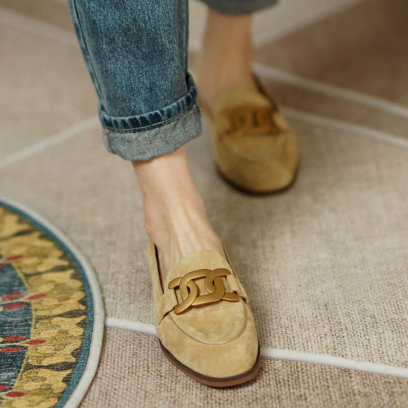 Leather Low-Heel Loafer Color Camel Size 7 for Women