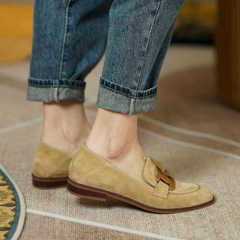 Leather Low-Heel Loafer Color Camel Size 8 for Women