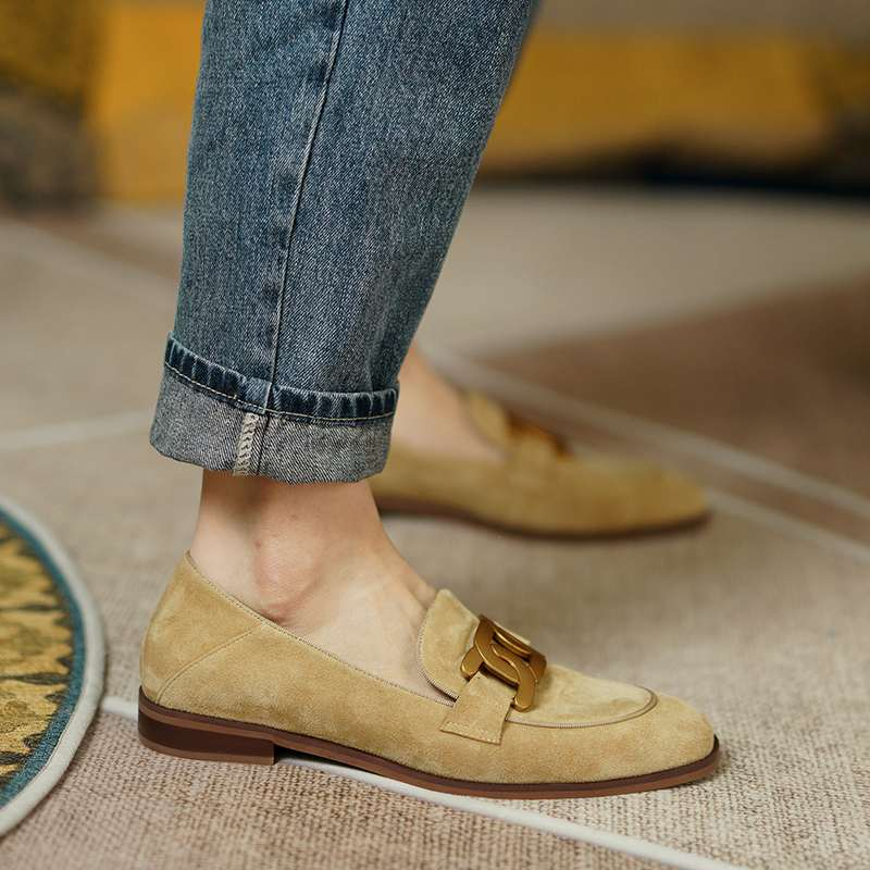 Leather Low-Heel Loafer Color Camel Size 8.5 for Women