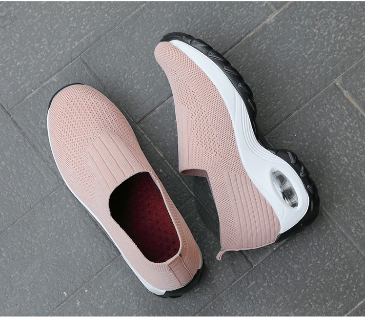 soft sneakers color pink size 9 for women