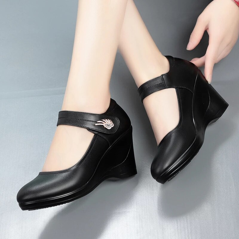 autumn platform shoes color black size 8 for women