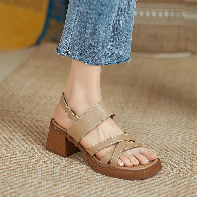 leather sandal color apricot size 7 for women