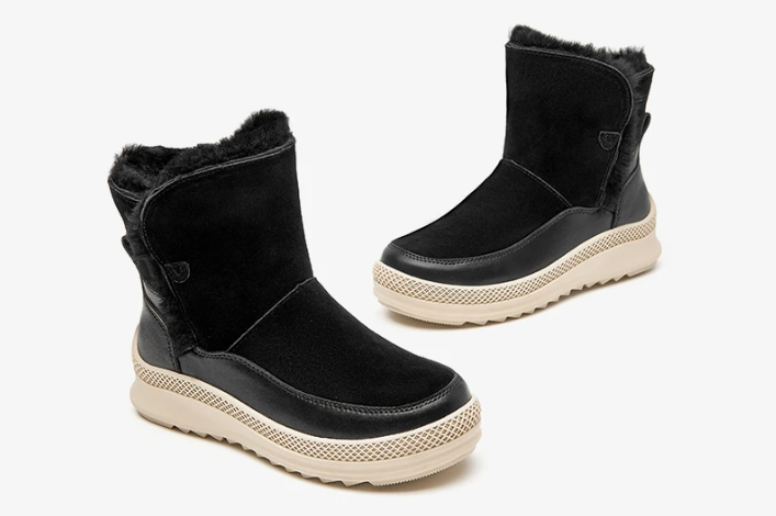 snow boots color black sise 8 for women