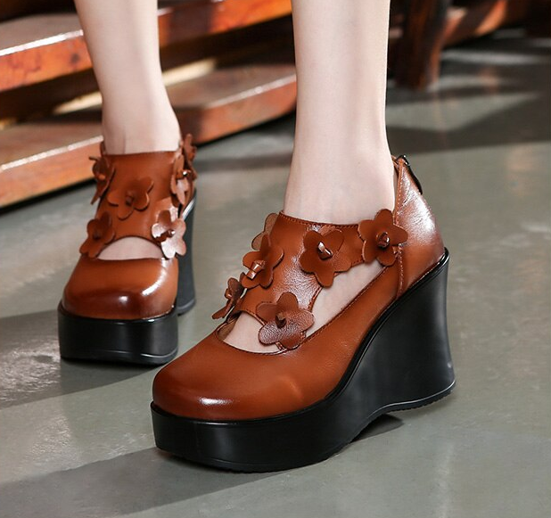 soft platform shoes color brown size 7 for women