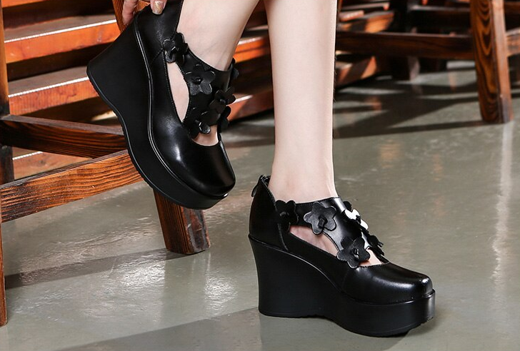 light platform shoes color black size 7 for women