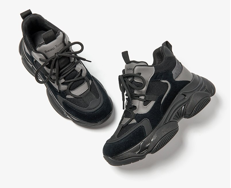 platform sneaker color black size 5 for women