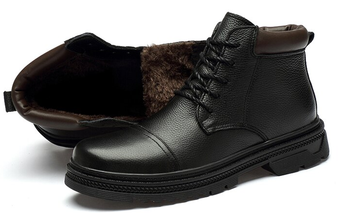 Short Plush Boots Color Black Size 6.5 for Women