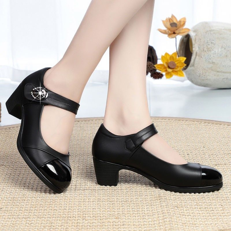 Pump Shoes Color Black Size 7 for Women