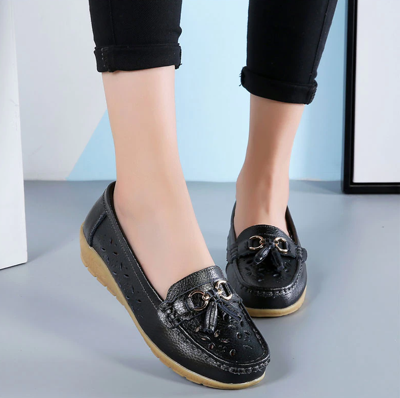 leather loafer color black size 6 for women