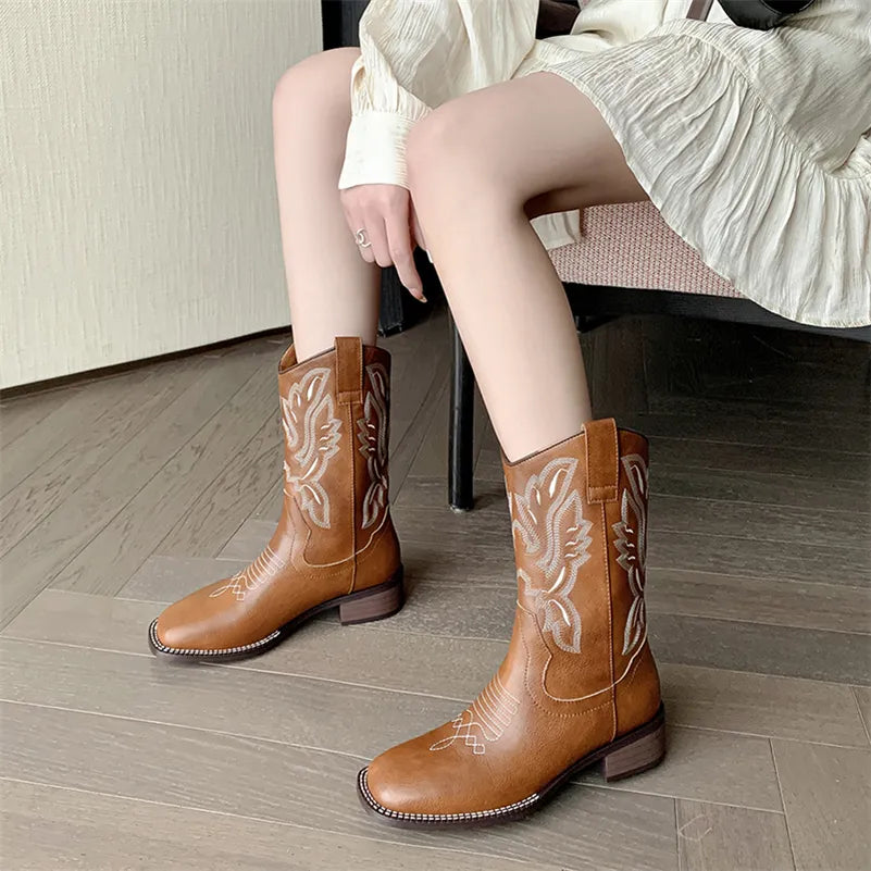 Western Boots Color Brown Size 6 for Women