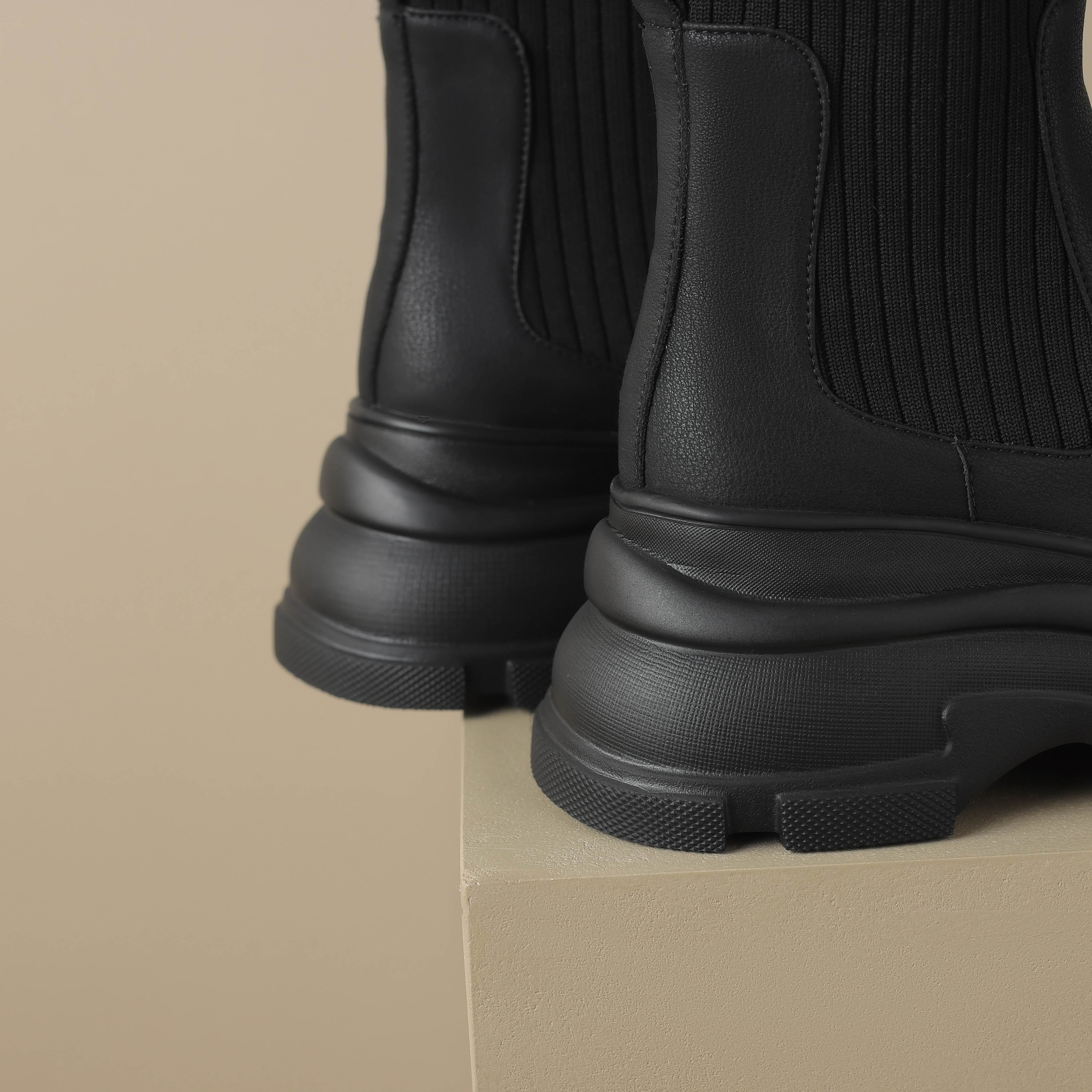 Autumn Boots Color Black Size 5 for Women