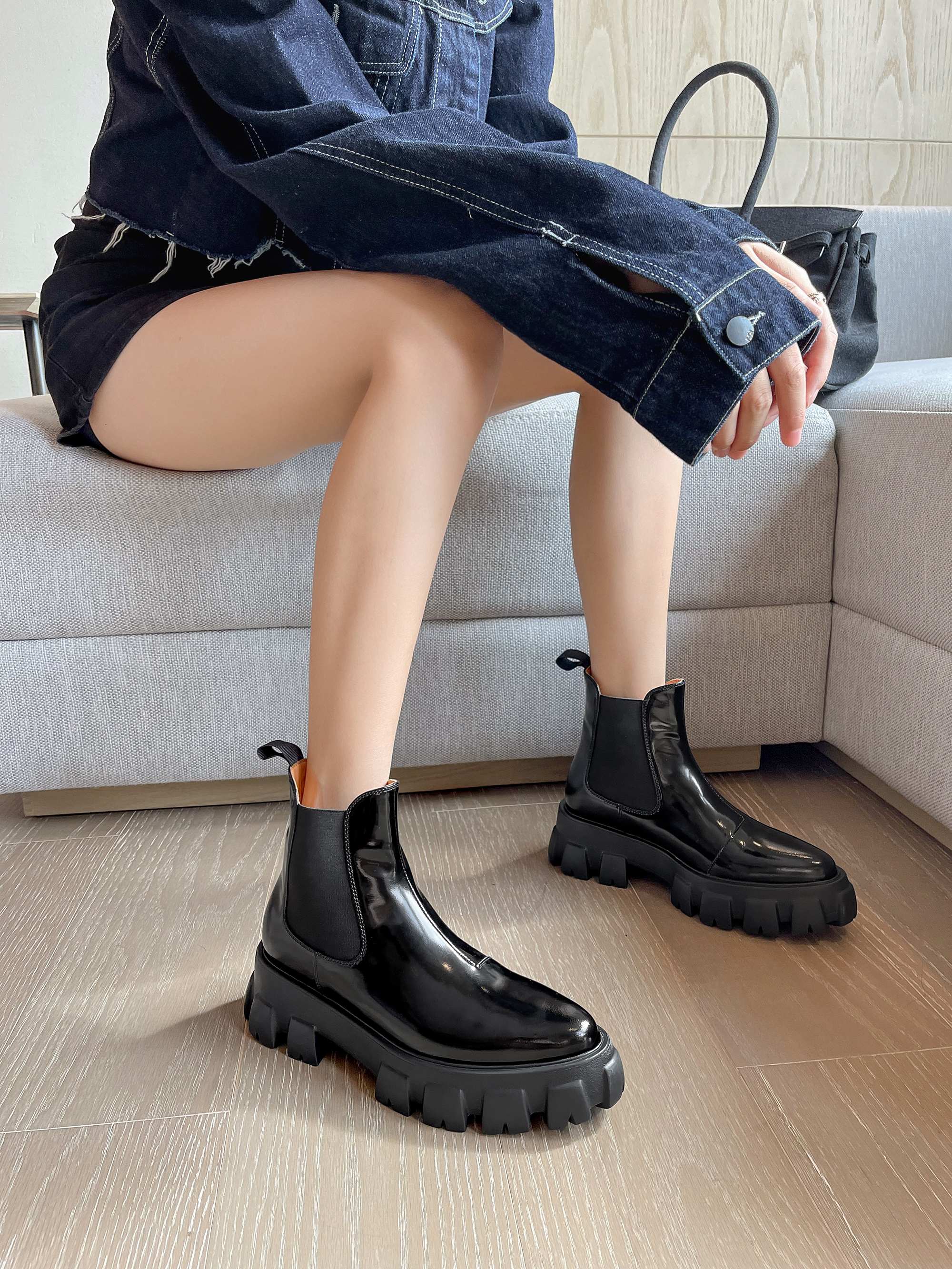 Platform Boots Color Black Size 8 for Women