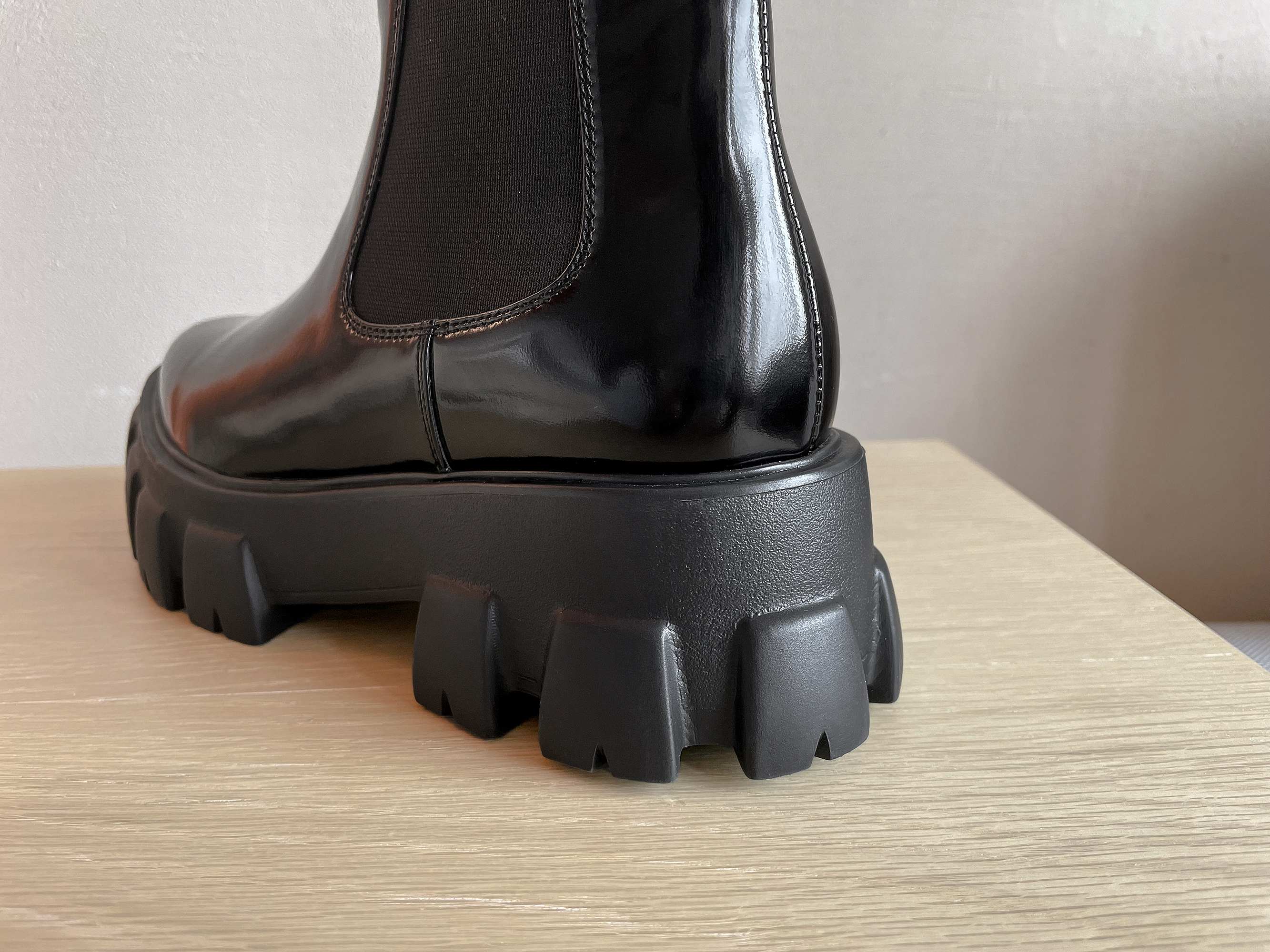 Autumn Boots Color Black Size 9 for Women