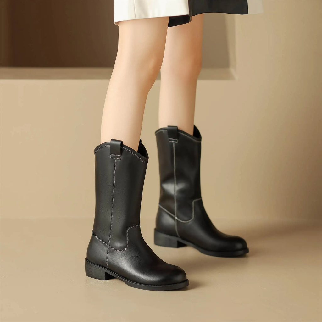 winter boots color black size 5.5 for women