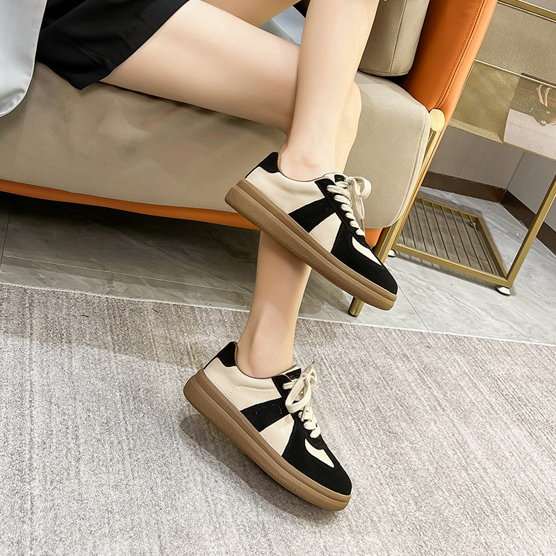 casual sneaker color black size 7 for women