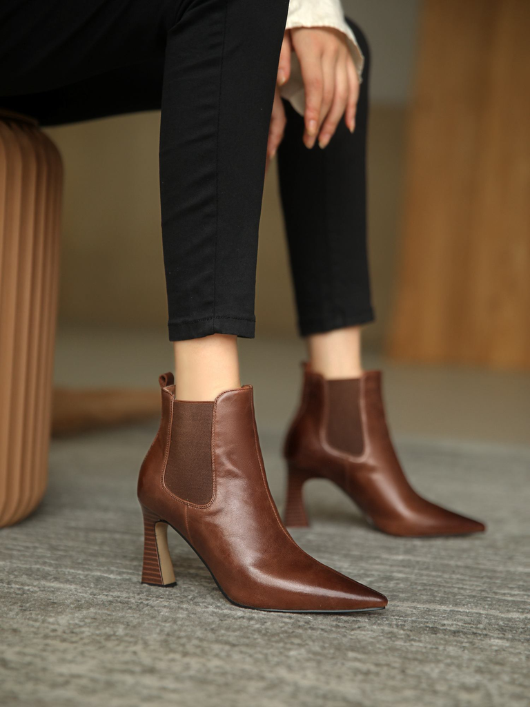 high quality ankle boots color brown size 5.5 for women