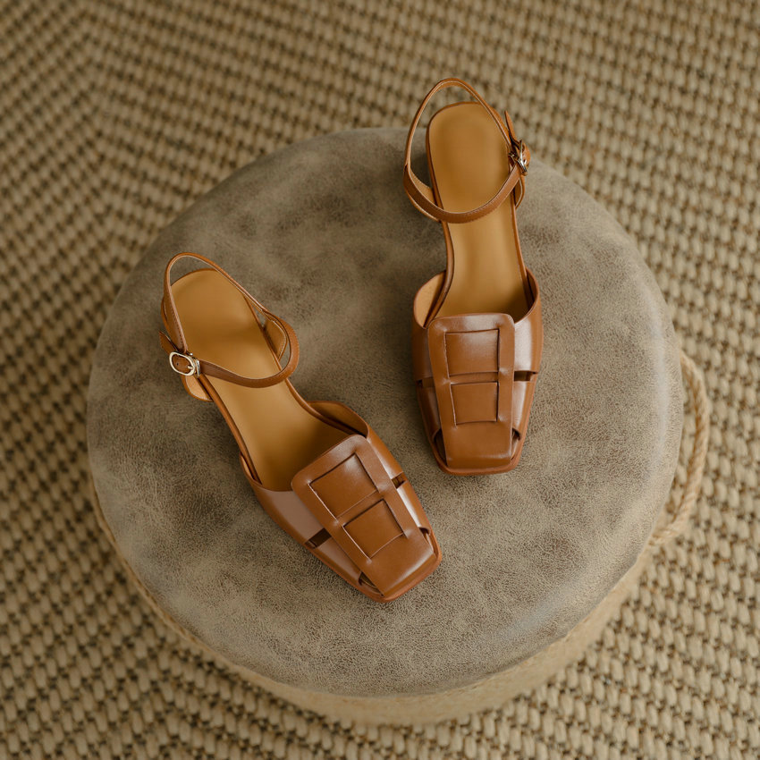 leather sandal color brown size 5 for women