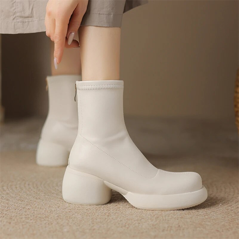 fall boots color white size 8.5 for women