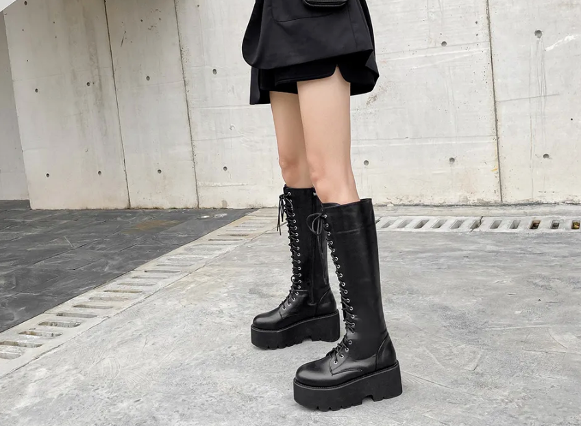 platform boots color black size 7 for women