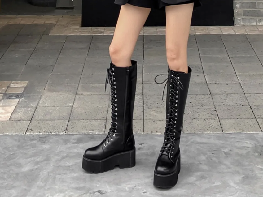 comfortable boots color black size 8 for women