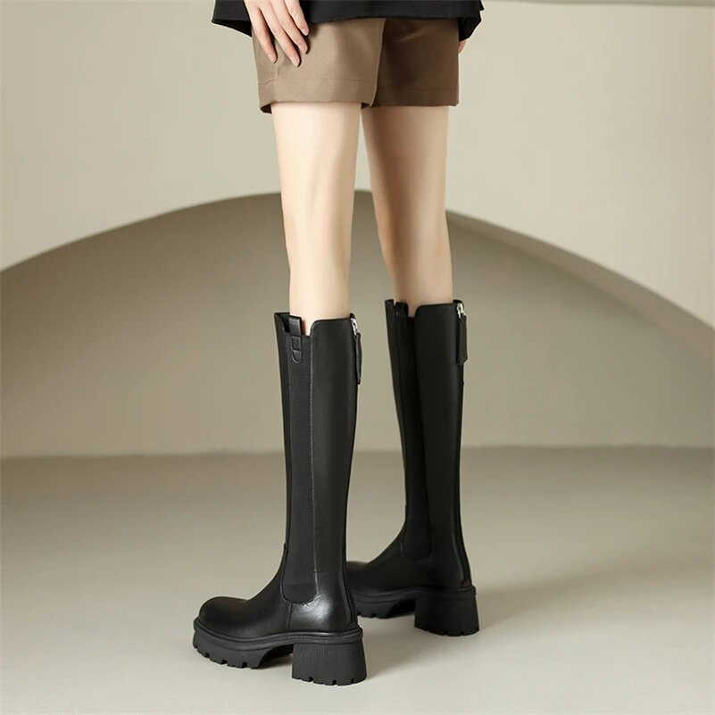 casual boots color black size 8 for women