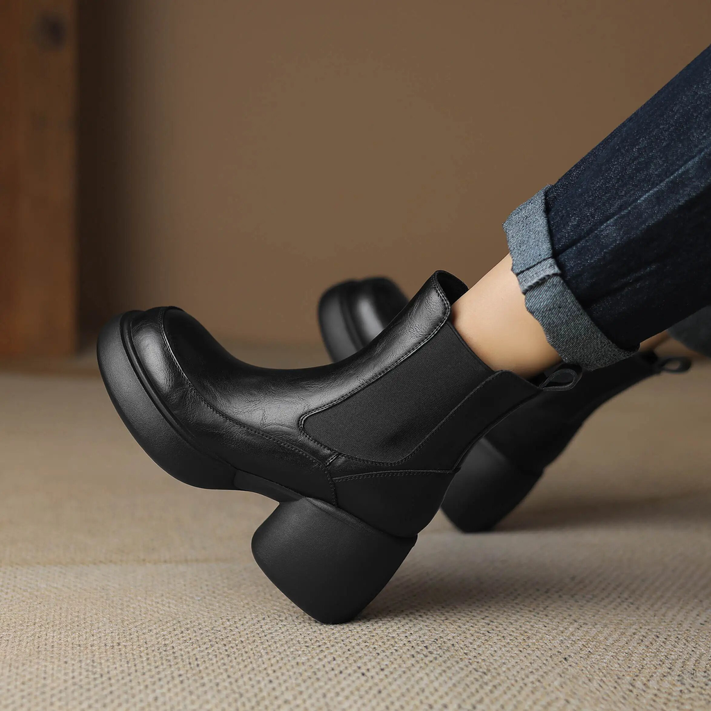 winter platform boots color black size 8.5 for women