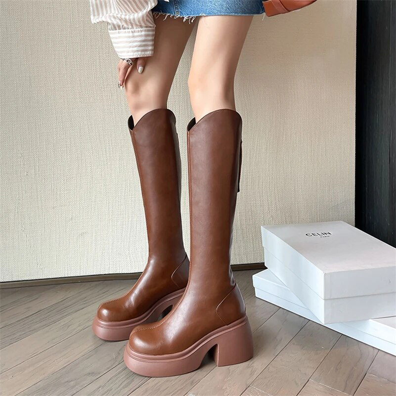 winter boots color brown size 5 for women