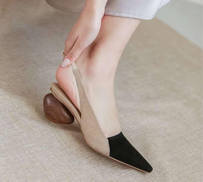 casual sandal color black size 5 for women