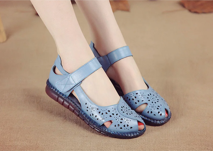 high quality sandal color blue size 8 for women