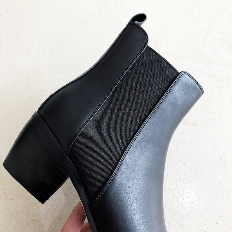 square heel boots color black size 7.5 for women