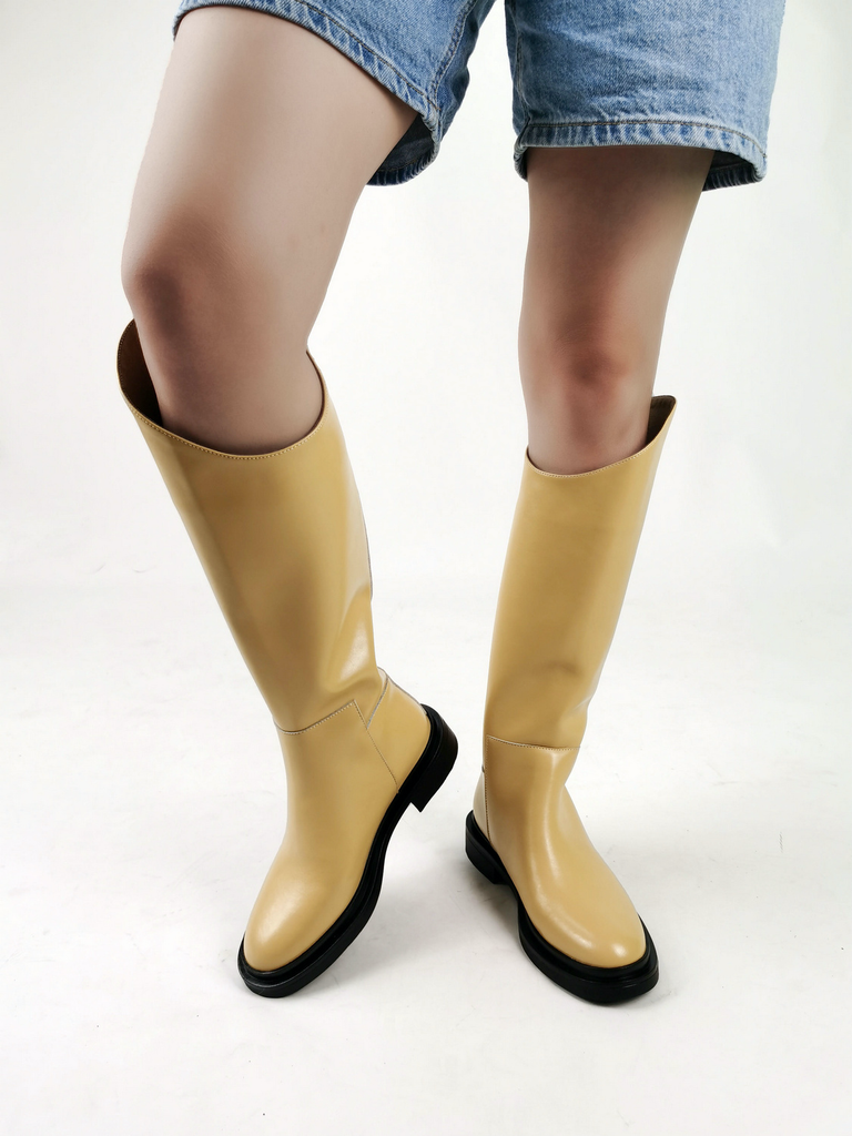 high quality boots color yellow size 5.5 for women