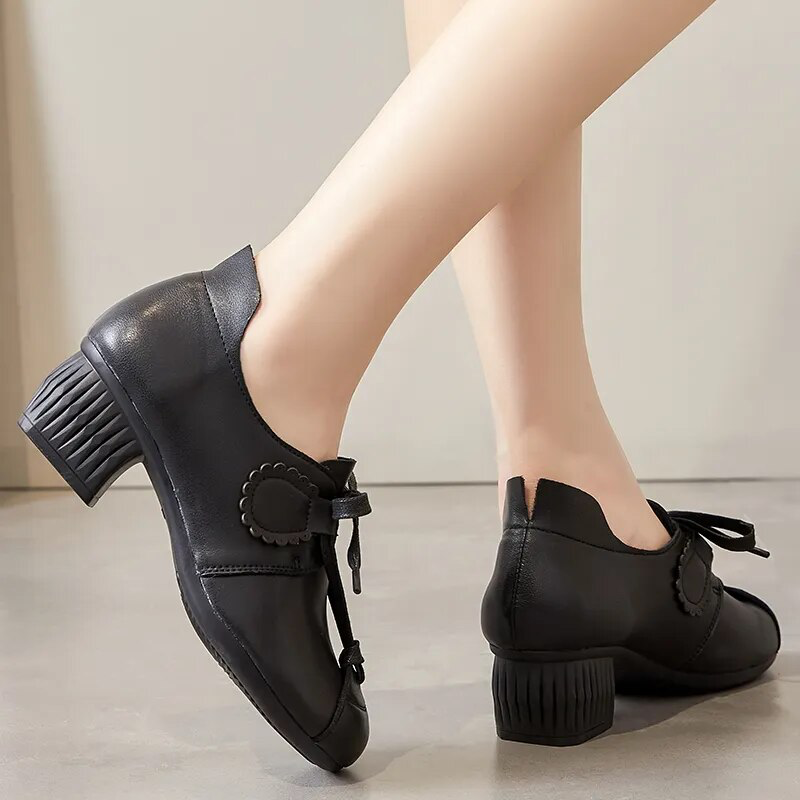 casual pumps color black size 8 for women