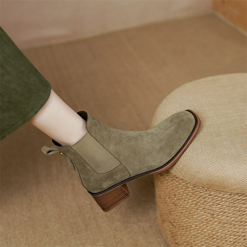 comfortable boots color khaki size 8 for women