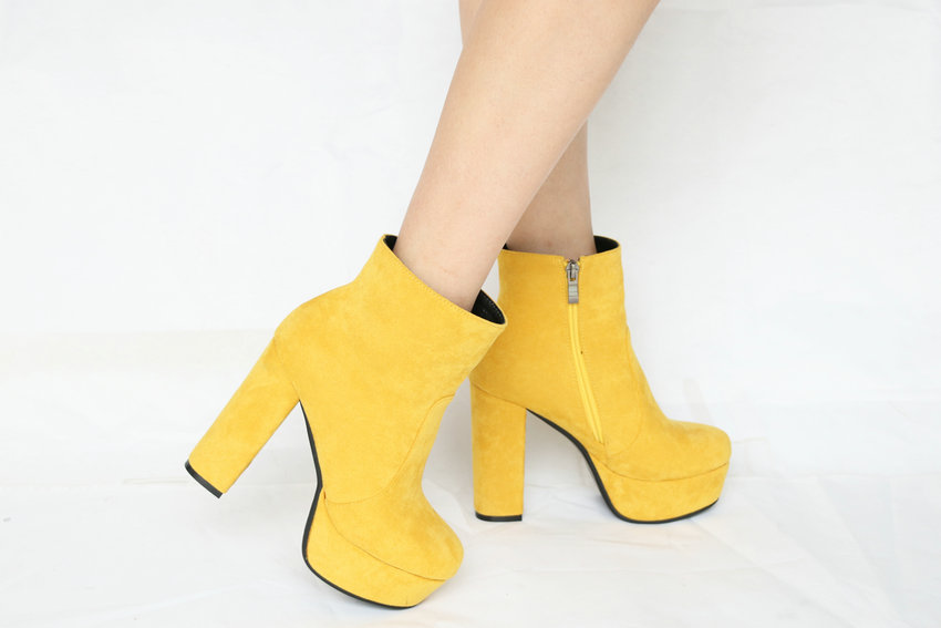 platform boots color yellow size 9 for women