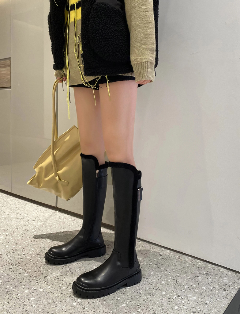 long boots color beige size 7 for women