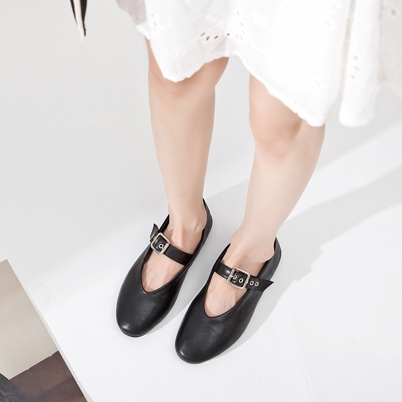 flat shoes color black size 5.5 for women