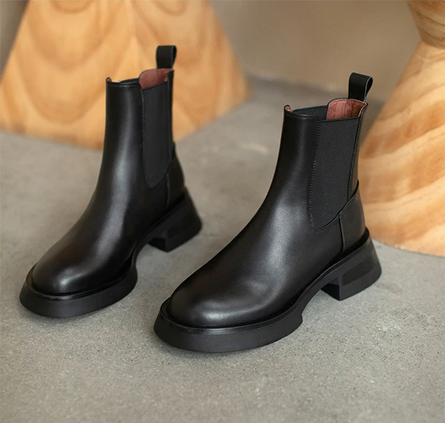 casual boots color black size 5 for women